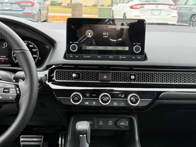 Honda Civic Sedan Vehicle Image 7