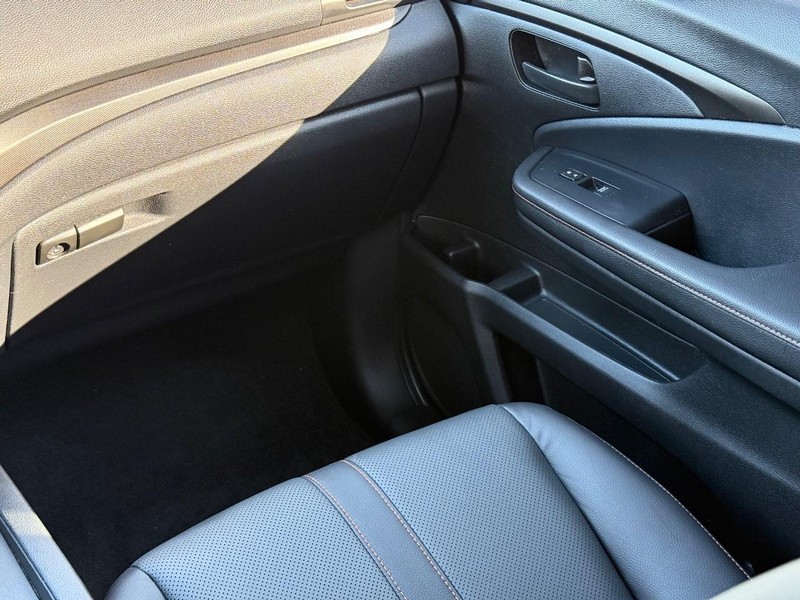 Honda Ridgeline Vehicle Image 15