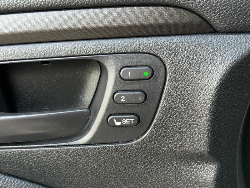 Honda Ridgeline Vehicle Image 16