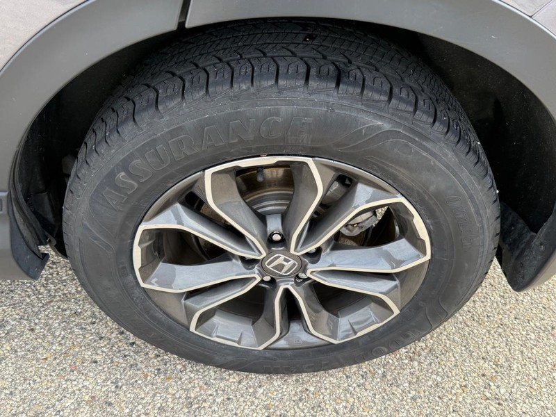 Honda CR-V Vehicle Image 6
