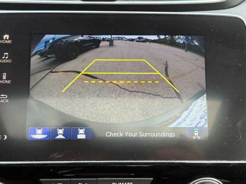 Honda CR-V Vehicle Image 18