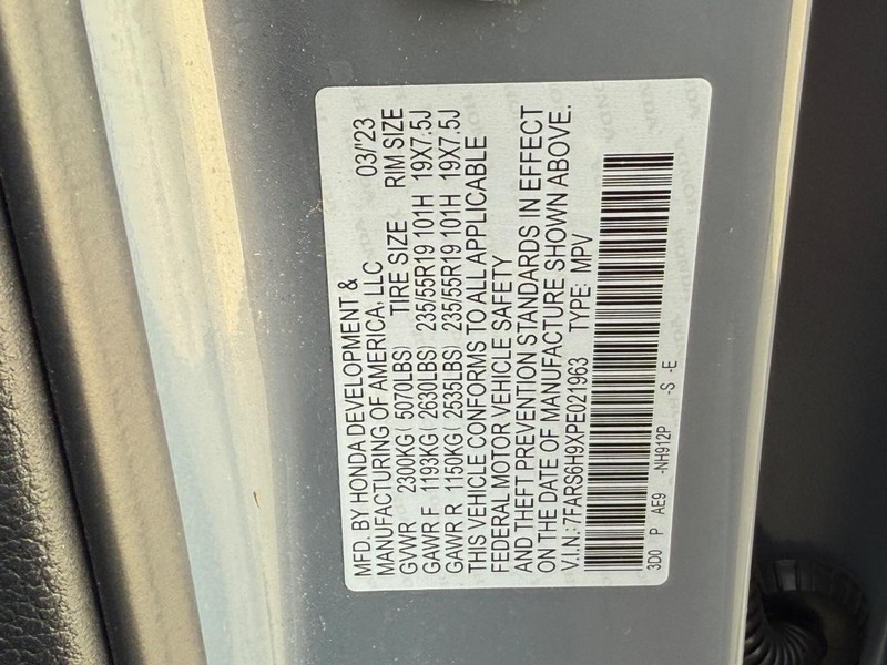 Honda CR-V Hybrid Vehicle Image 24