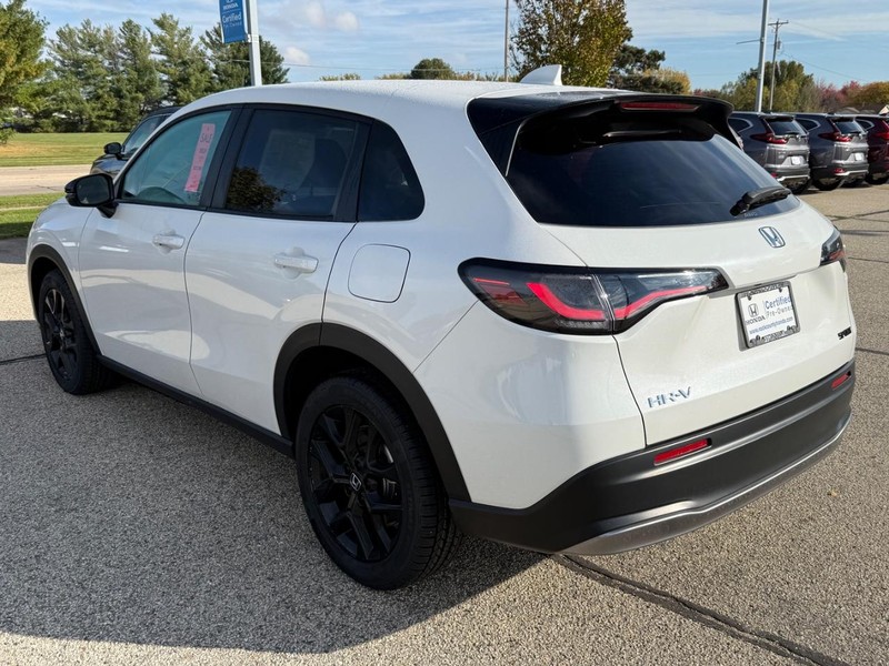 Honda HR-V Vehicle Image 6