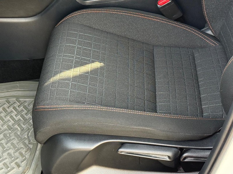 Honda HR-V Vehicle Image 22