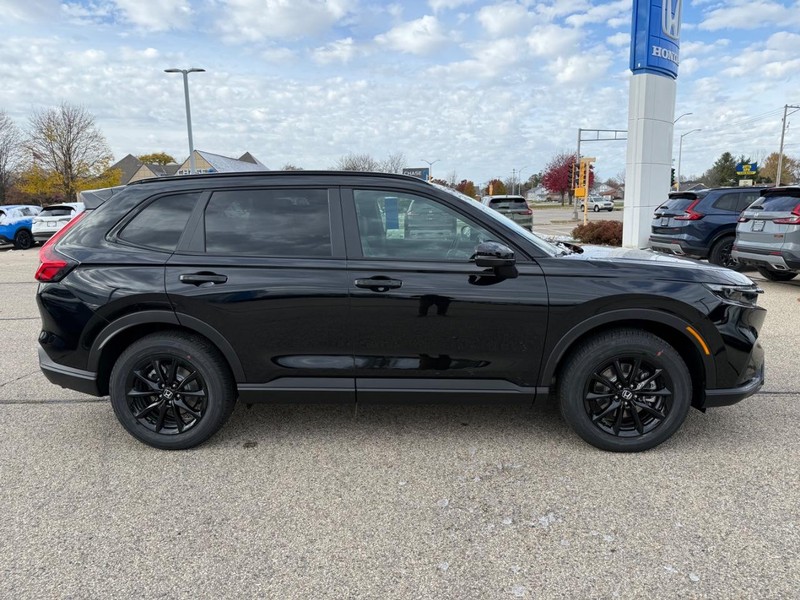 Honda CR-V Hybrid Vehicle Image 2