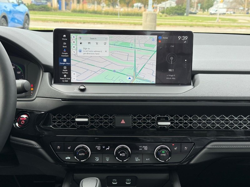 Honda Accord Hybrid Vehicle Image 6