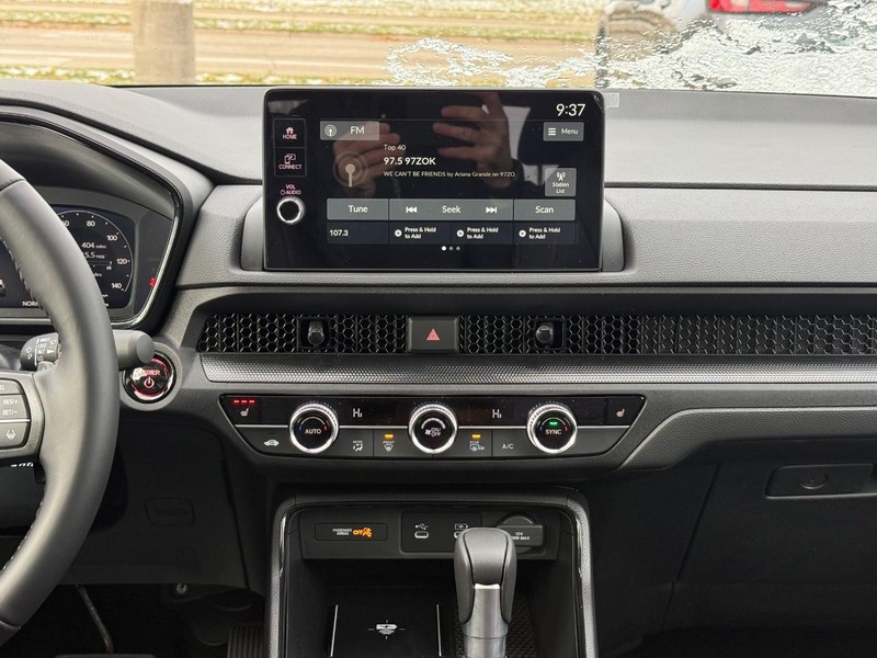 Honda CR-V Hybrid Vehicle Image 7