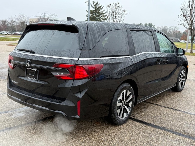 Honda Odyssey Vehicle Image 3