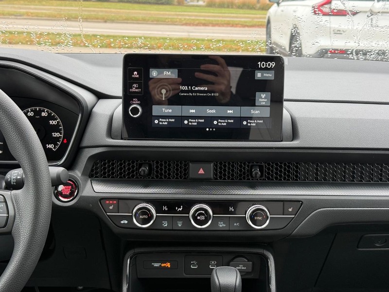 Honda CR-V Vehicle Image 7