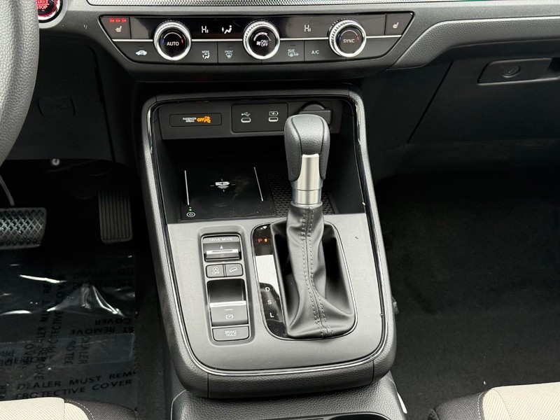 Honda CR-V Vehicle Image 8