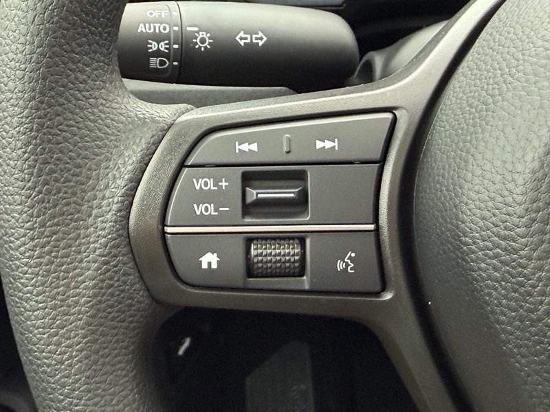 Honda CR-V Vehicle Image 11