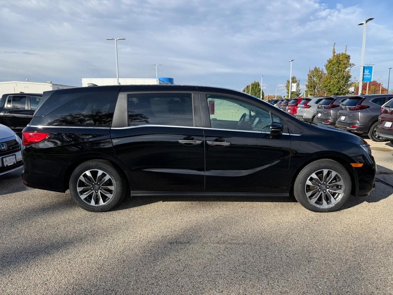 Honda Odyssey Vehicle Image 2