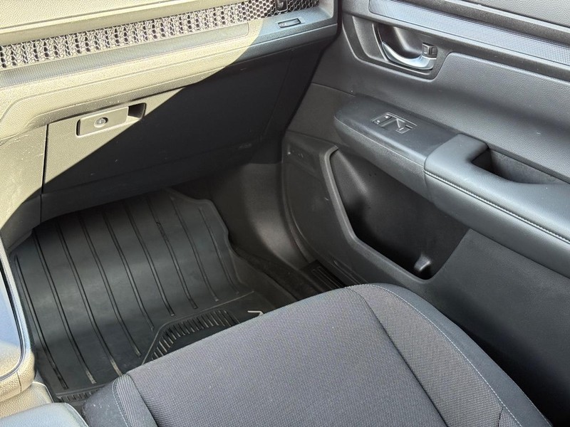 Honda CR-V Vehicle Image 15