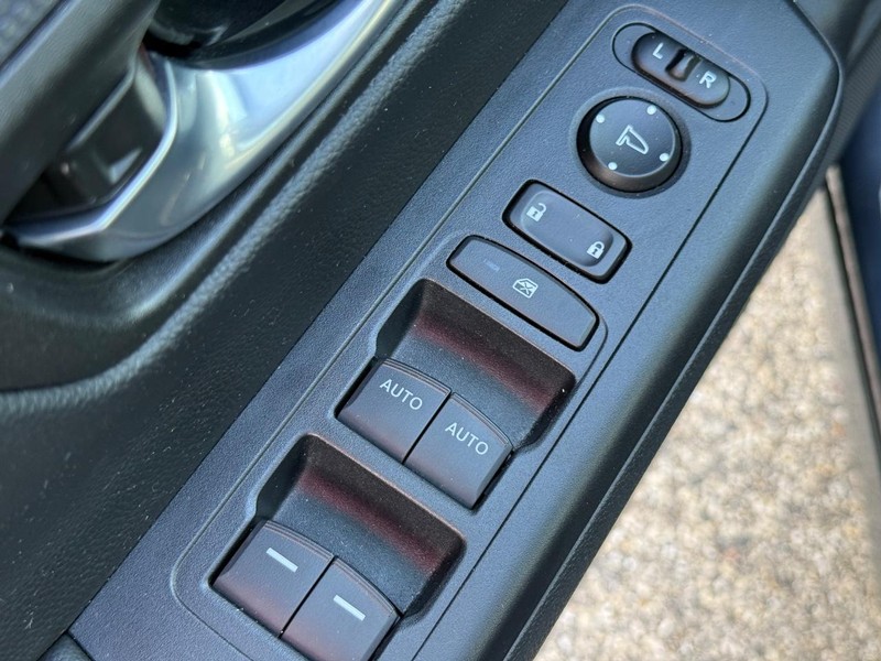 Honda CR-V Vehicle Image 21