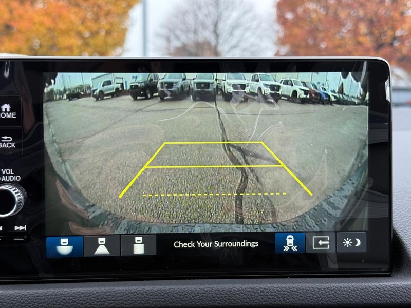 Honda Civic Sedan Hybrid Vehicle Image 13