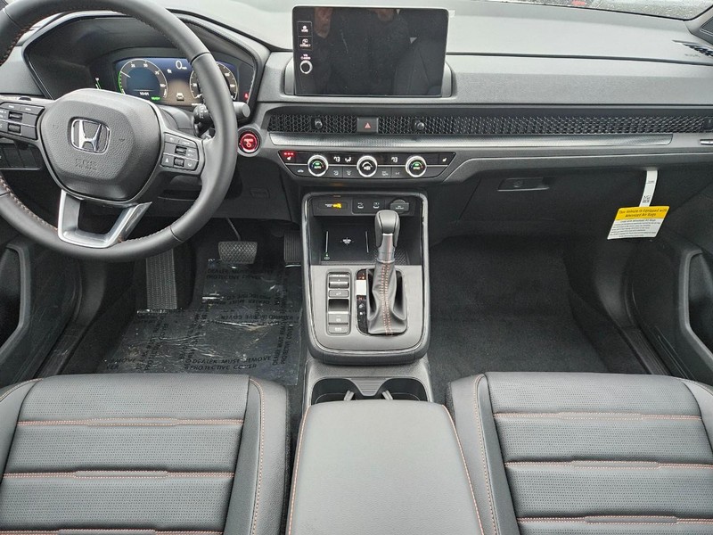 Honda CR-V Hybrid Vehicle Image 6