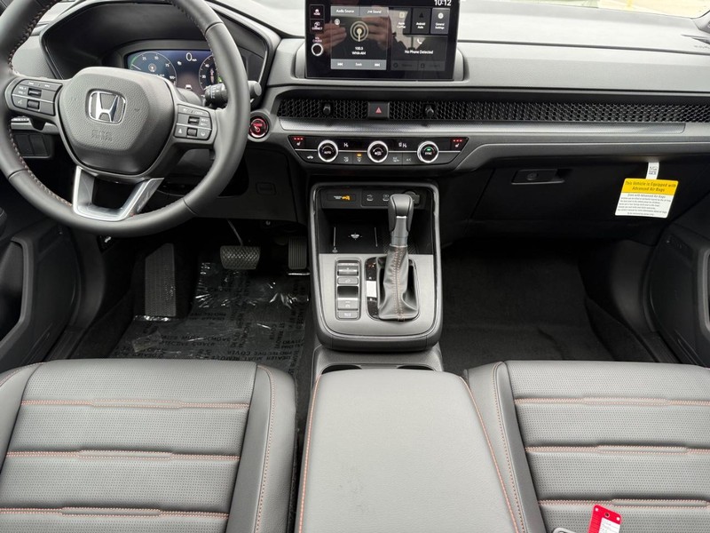 Honda CR-V Hybrid Vehicle Image 6