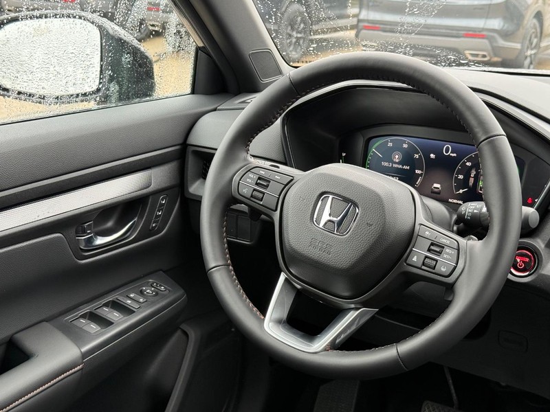 Honda CR-V Hybrid Vehicle Image 9