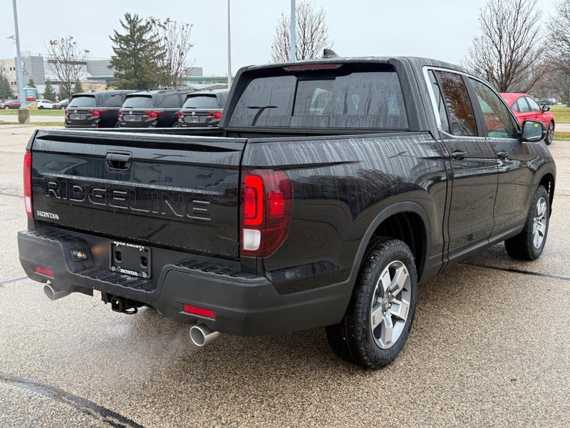 Honda Ridgeline Vehicle Image 3