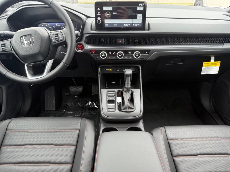 Honda CR-V Hybrid Vehicle Image 6