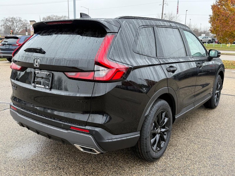 Honda CR-V Hybrid Vehicle Image 3