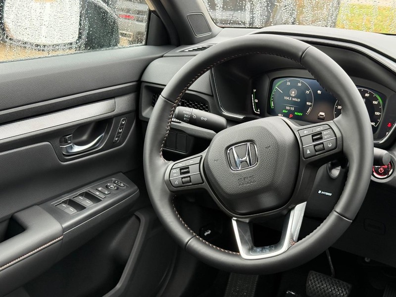 Honda CR-V Hybrid Vehicle Image 9
