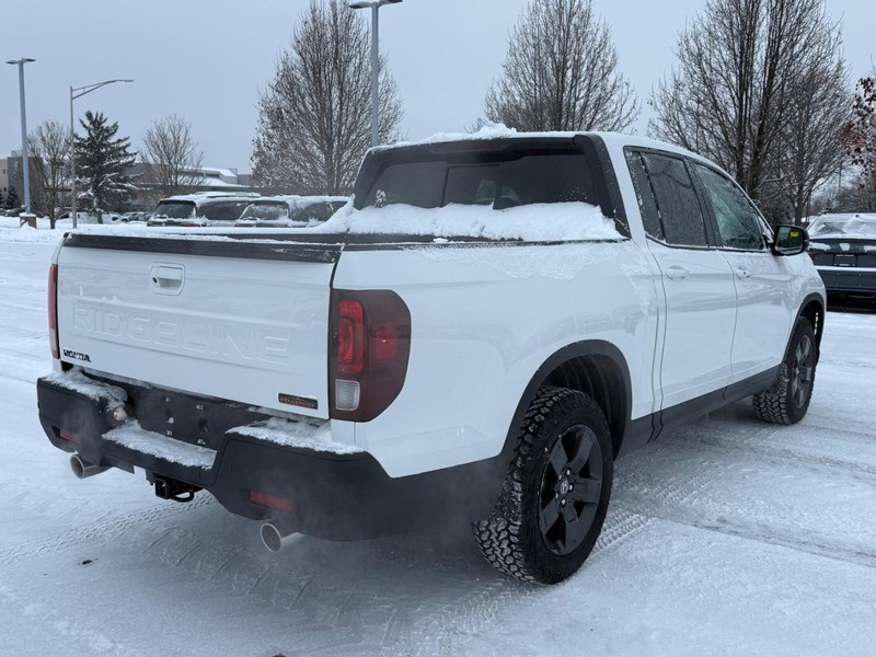 Honda Ridgeline Vehicle Image 3
