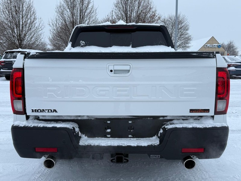 Honda Ridgeline Vehicle Image 4