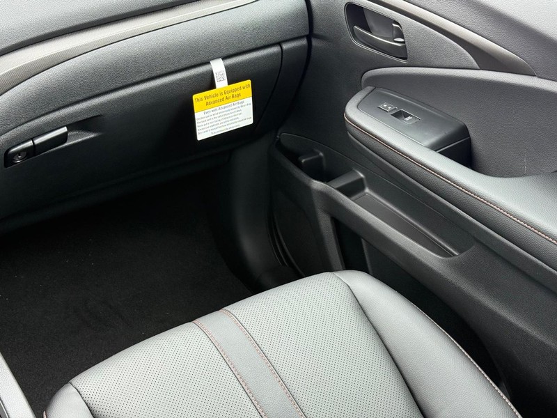 Honda Ridgeline Vehicle Image 12