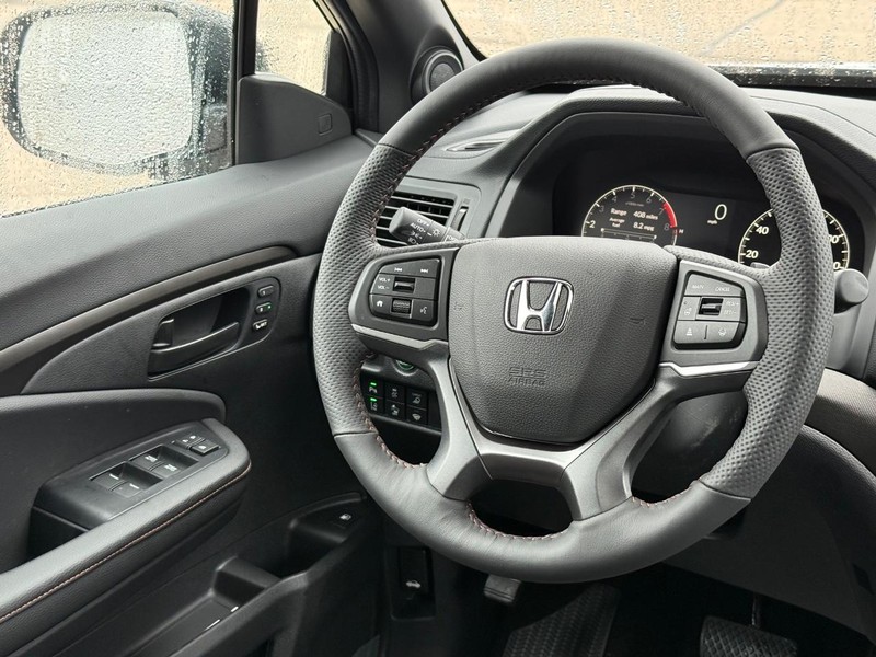 Honda Ridgeline Vehicle Image 9