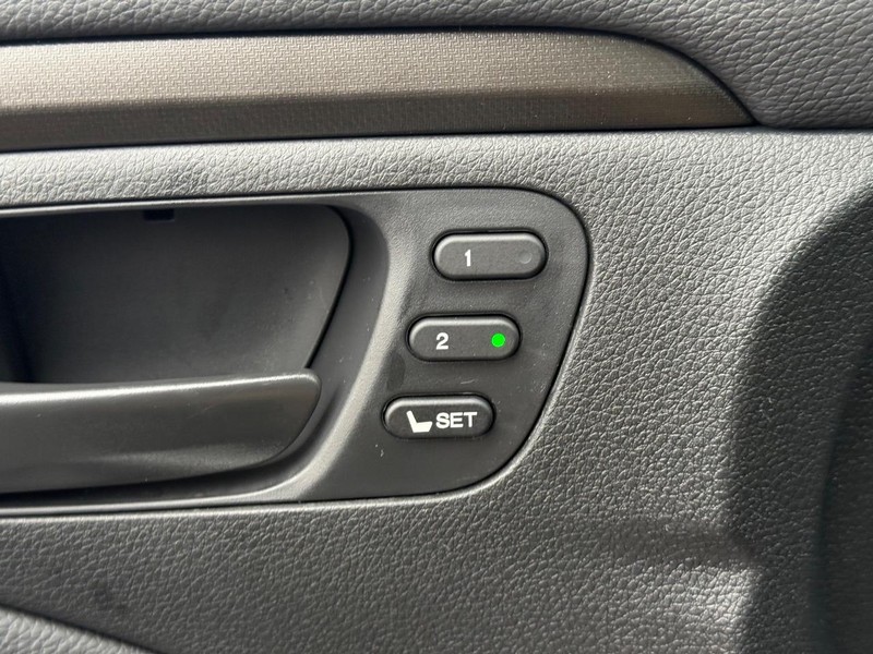 Honda Ridgeline Vehicle Image 11