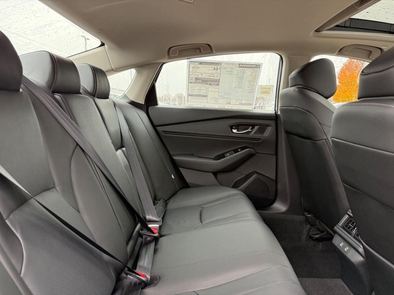 Honda Accord Hybrid Vehicle Image 5