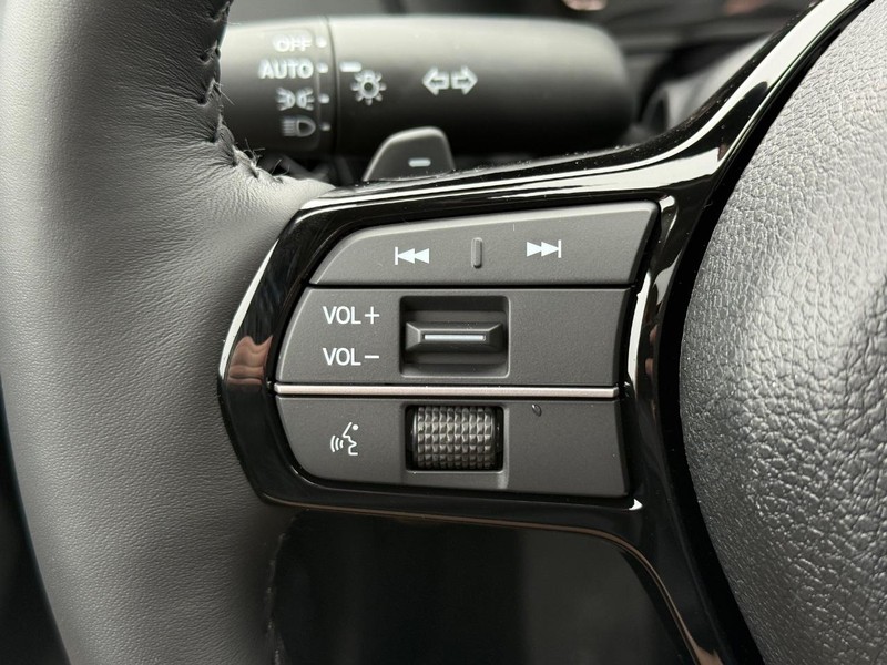 Honda Accord Hybrid Vehicle Image 12