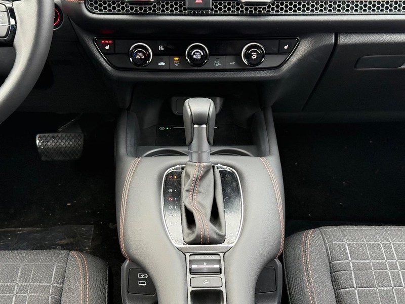 Honda HR-V Vehicle Image 8