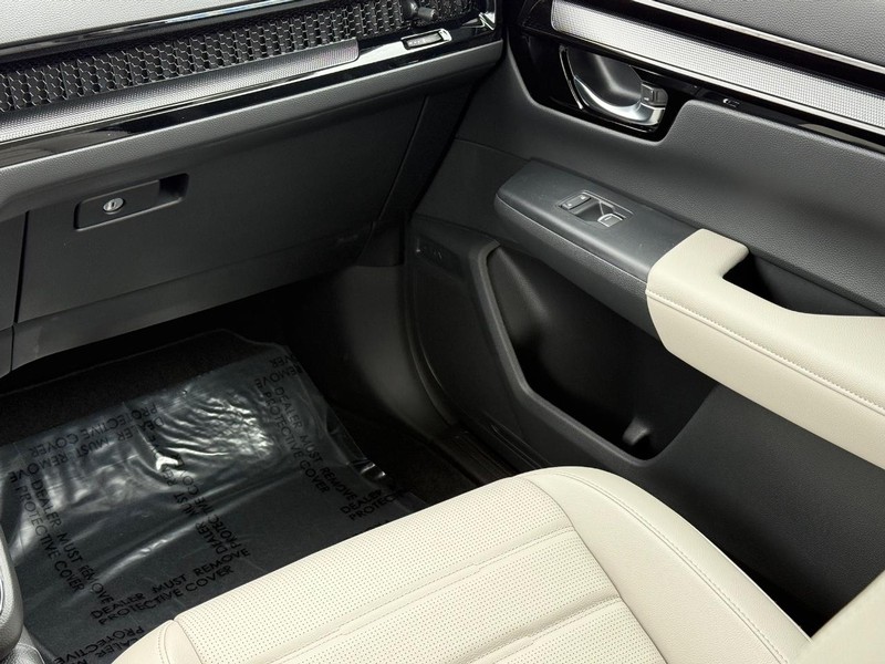 Honda CR-V Vehicle Image 11
