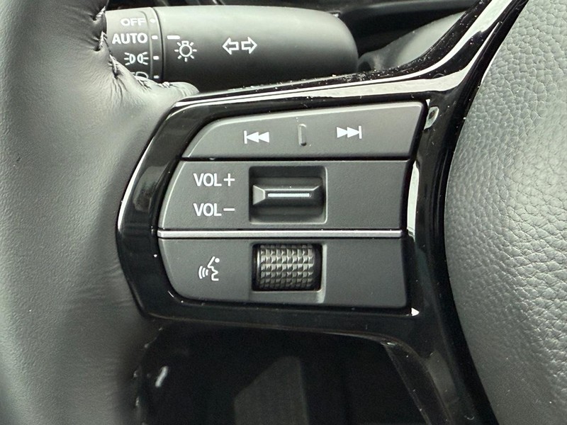 Honda CR-V Vehicle Image 12