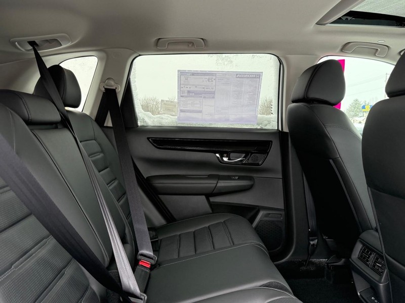 Honda CR-V Vehicle Image 5