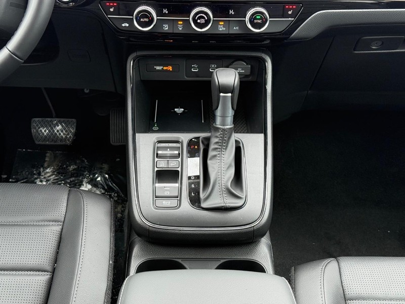 Honda CR-V Vehicle Image 8