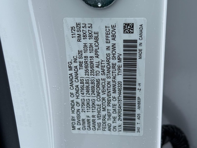 Honda CR-V Vehicle Image 18