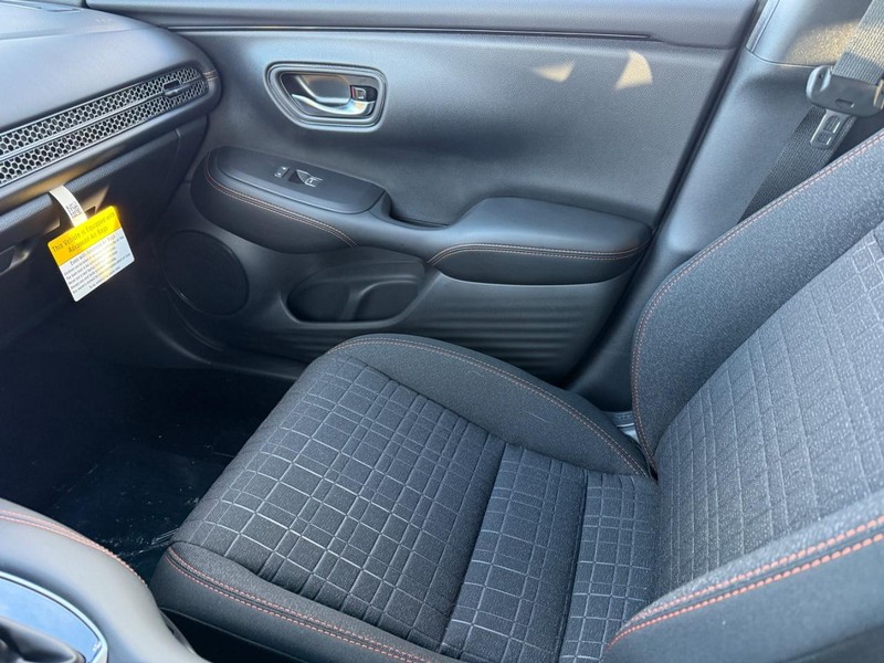 Honda HR-V Vehicle Image 15
