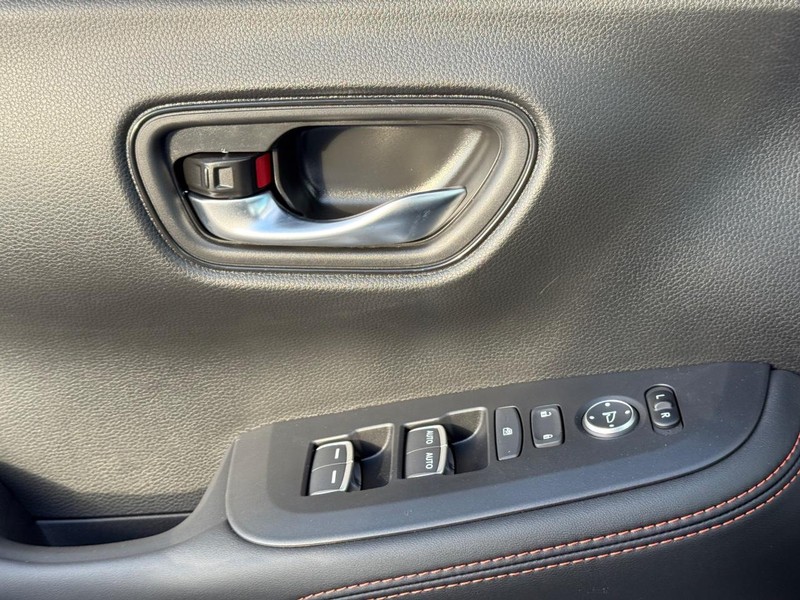 Honda HR-V Vehicle Image 16