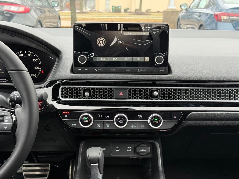 Honda Civic Sedan Hybrid Vehicle Image 7