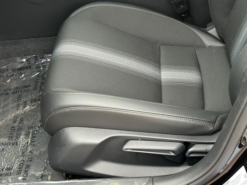 Honda Civic Sedan Hybrid Vehicle Image 16