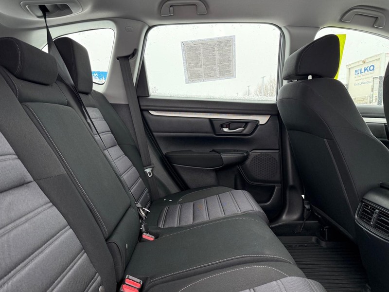 Honda CR-V Vehicle Image 8