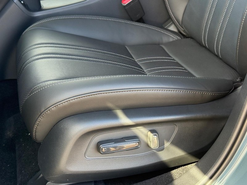 Honda HR-V Vehicle Image 18