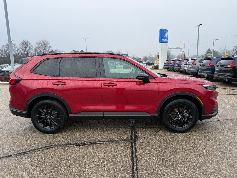 Honda CR-V Hybrid Vehicle Image 2