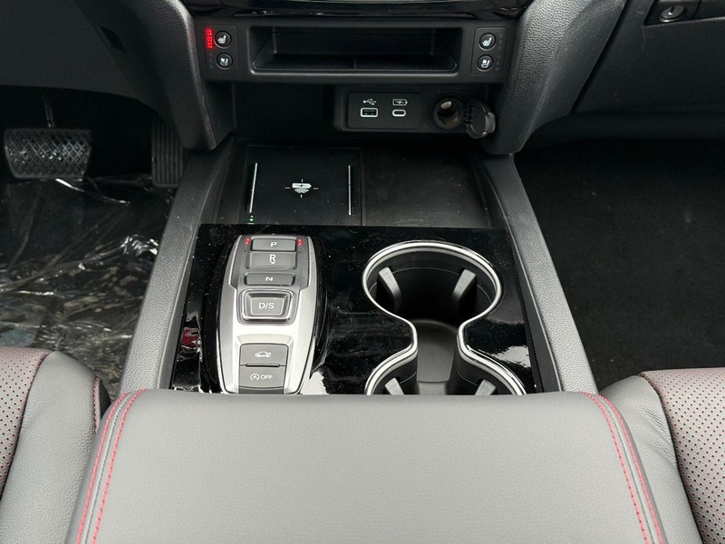 Honda Ridgeline Vehicle Image 8