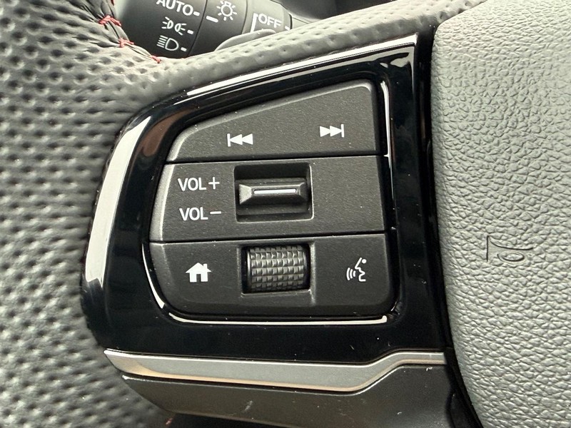 Honda Ridgeline Vehicle Image 11