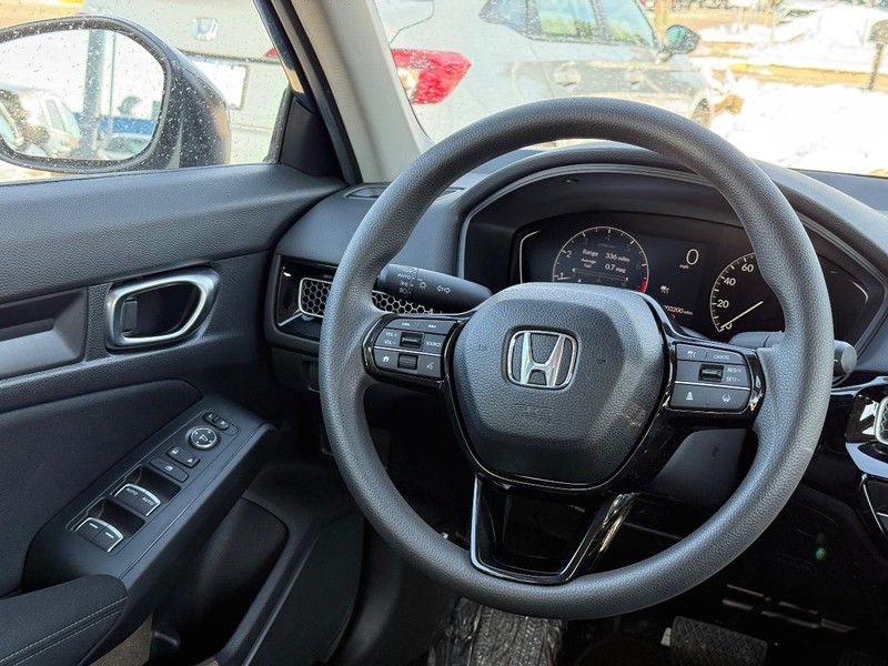 Honda Civic Sedan Vehicle Full-screen Gallery Image 13