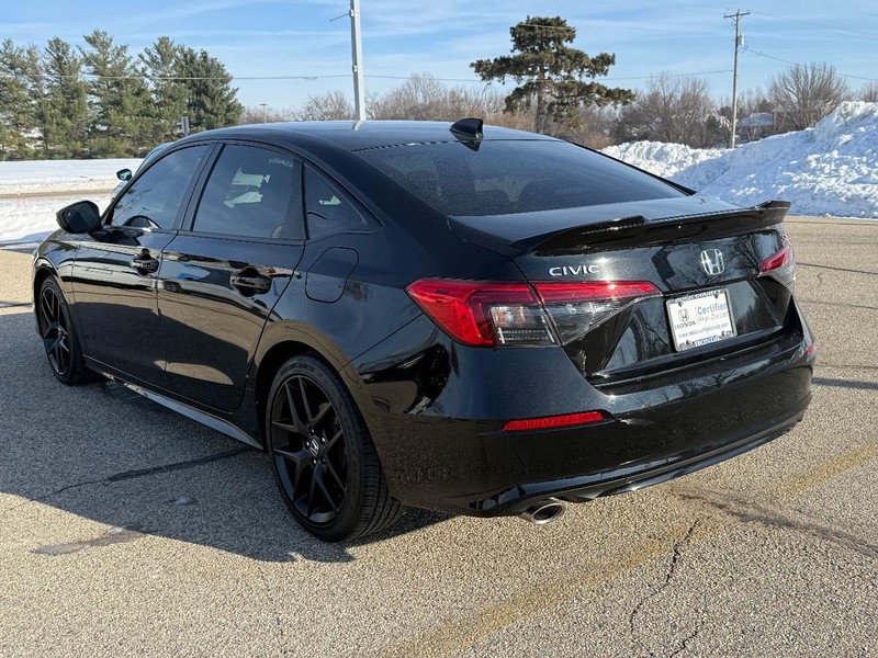 Honda Civic Si Vehicle Full-screen Gallery Image 05